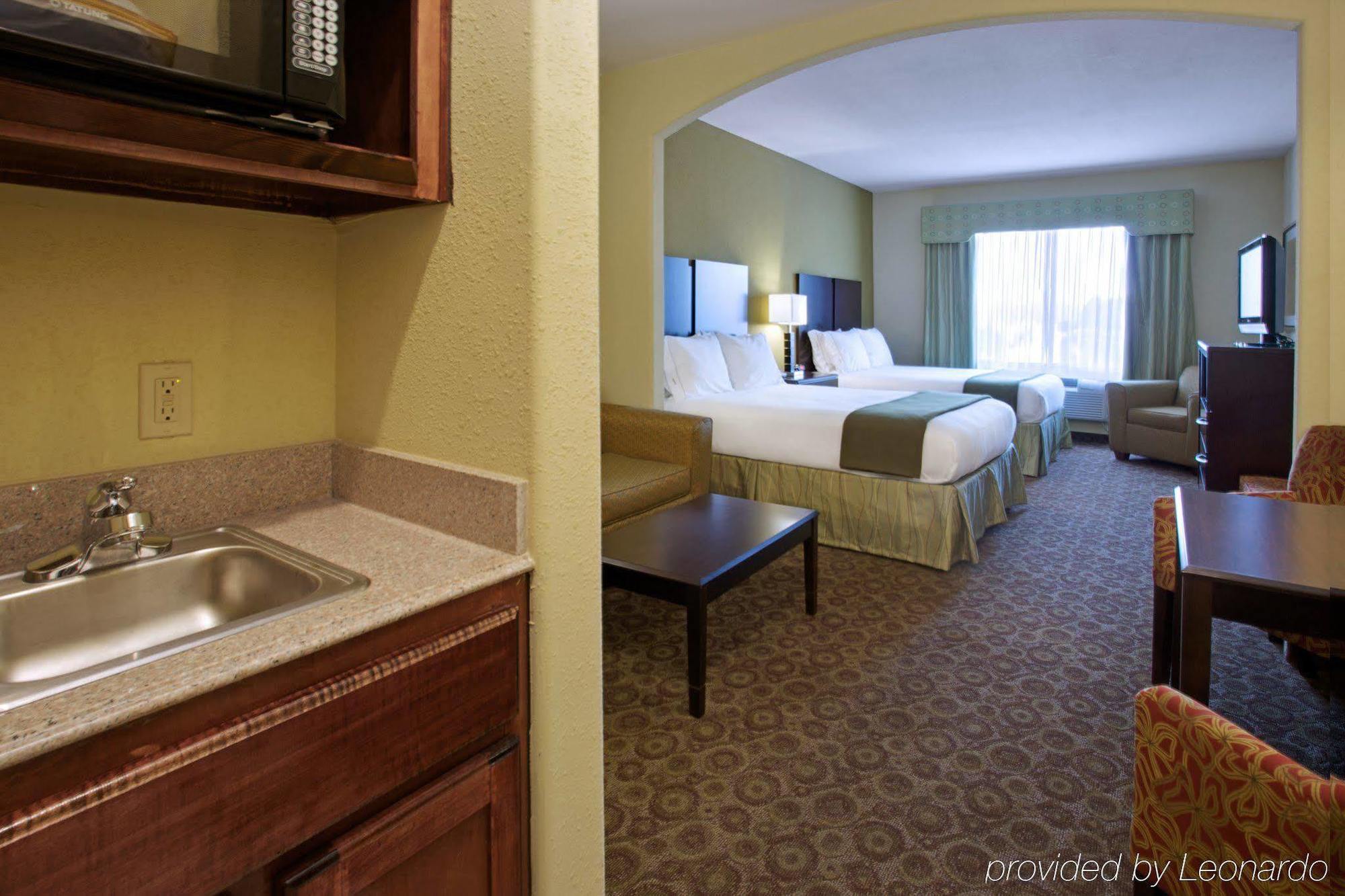Holiday Inn Express Hotel & Suites Waller By Ihg Exterior foto