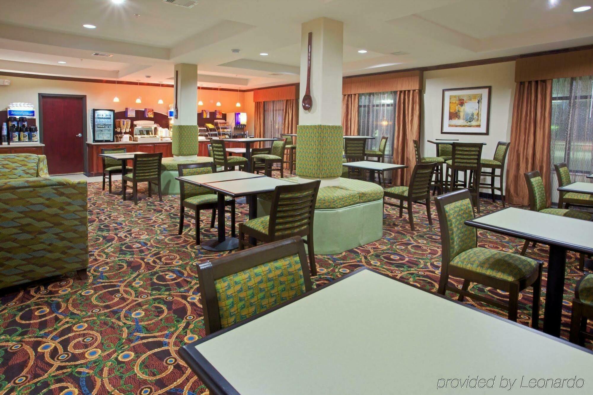 Holiday Inn Express Hotel & Suites Waller By Ihg Exterior foto